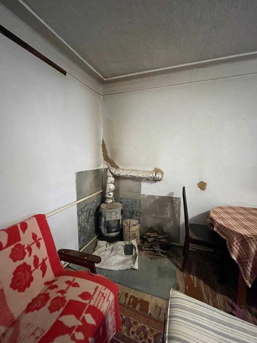 Продам будинок у центрі Матвіївки