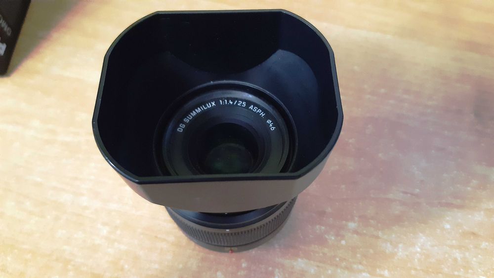 Объектив Panasonic Leica DG SUMMILUX 25mm f/1.4 ASPH micro 4/3