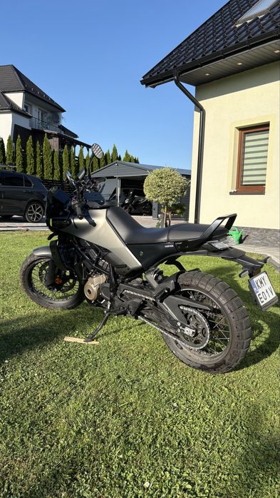 Motocykl Husqvarna Svarpilen 125 Model 2025 kat B  Gwarancja Stan Idealny  15KM