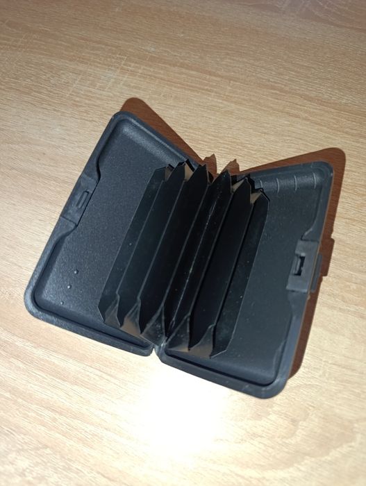 Etui na karty / dokumenty