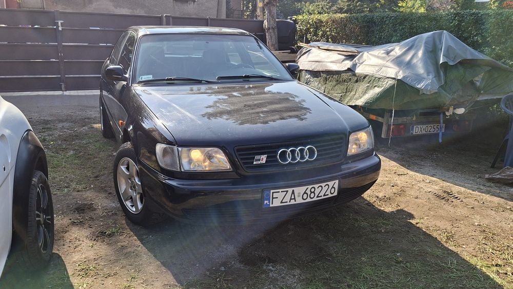 Audi 100
