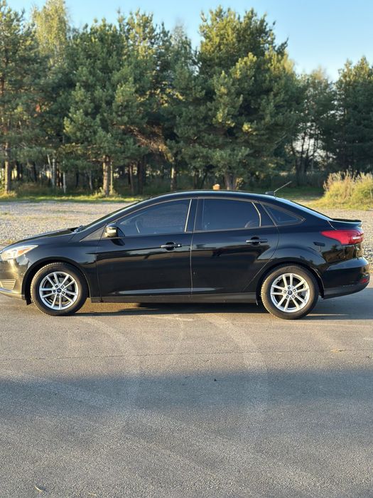 Ford Focus 2017 VIN 1FADP3F2XHL234122 фото оголошення 4 з 8
