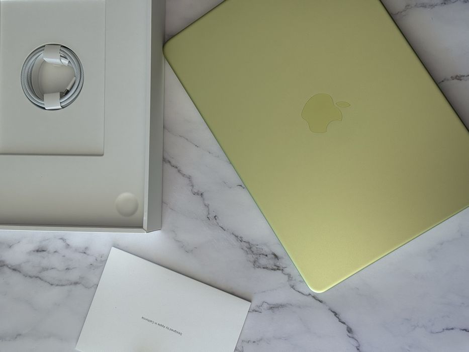 Macbook Neo 13”