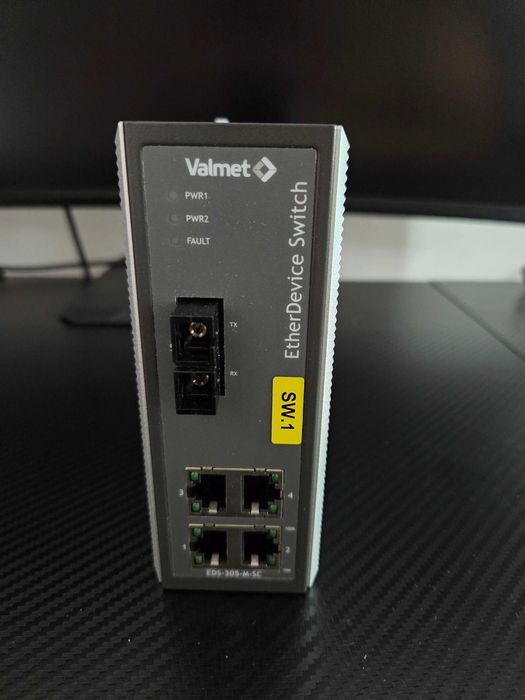 Switch Industrial Valmet EDS-305-M-SC Ethernet + Fibra Óptica DIN Rail
