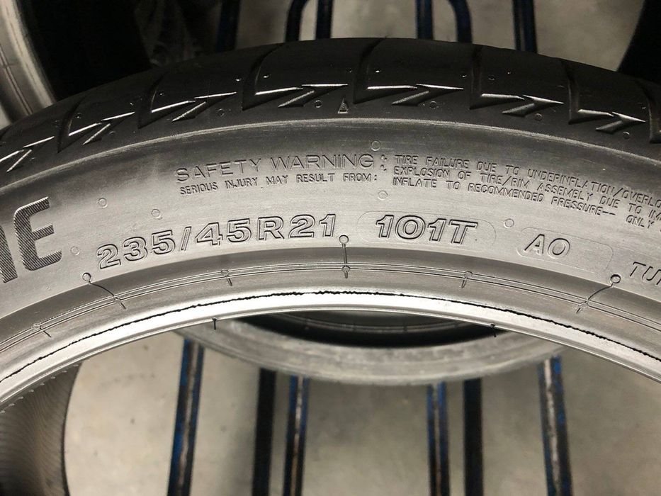 Шини різноширокі 235/45/21+255/40/21 Bridgestono Turanza eco