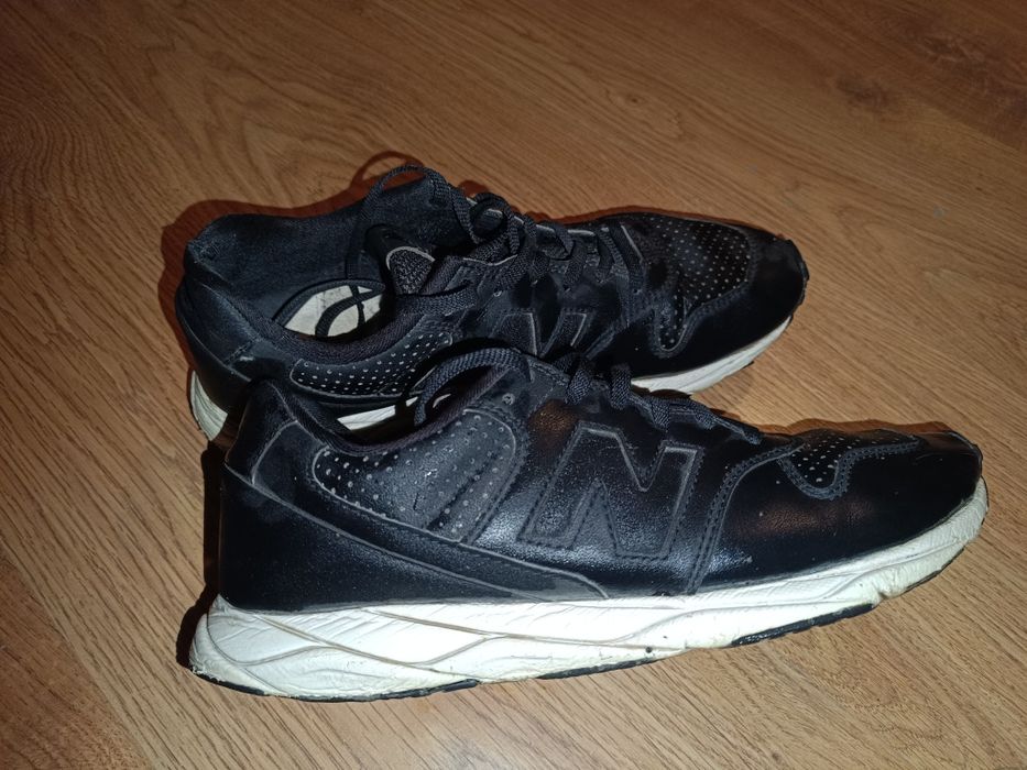 Кросовки New Balance 41.5 розмір