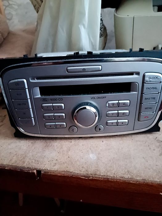 Продам автомагнитолу Форд фокус 2