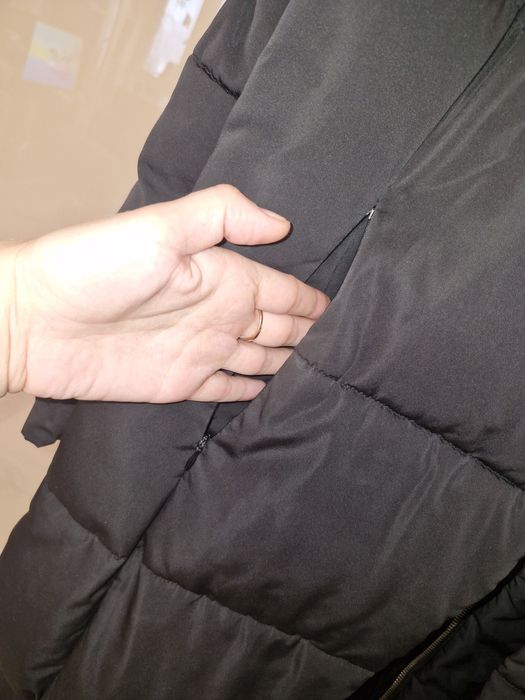 Довге, стьобане дуте пальто .