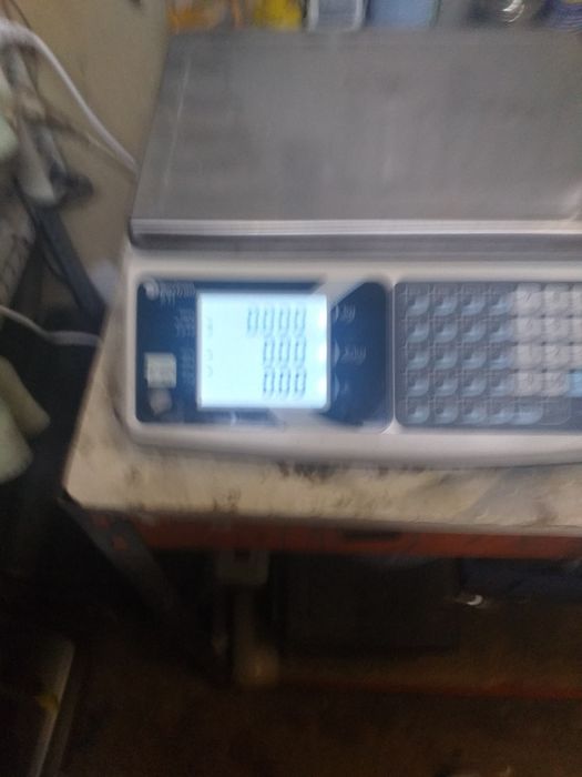 Balança eletrônica pesa máx 30kgcom bateria interna