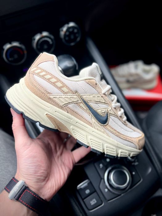 Жіночі кросівки кросівки Nike Initiator
