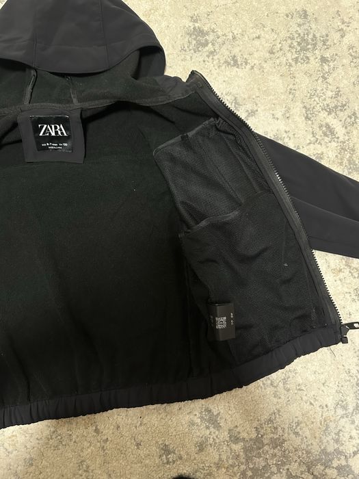 Куртка ZARA 116р водовідштовхуюча
