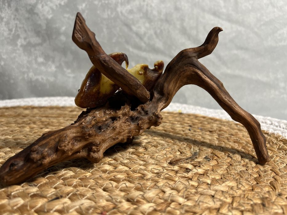 Рибка янтарь бурштин різьба статуетка