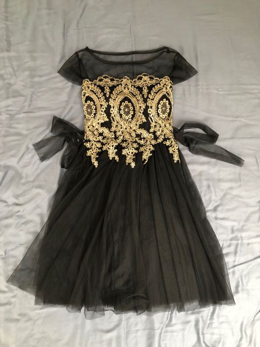 Sukienka czarno złota S