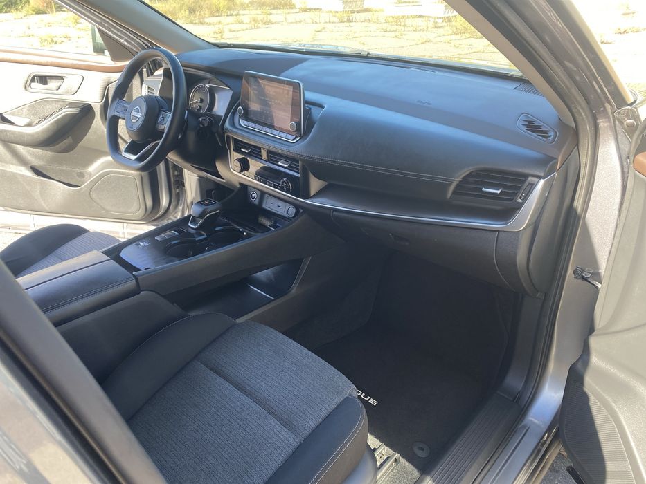 Nissan Rogue 2023рік