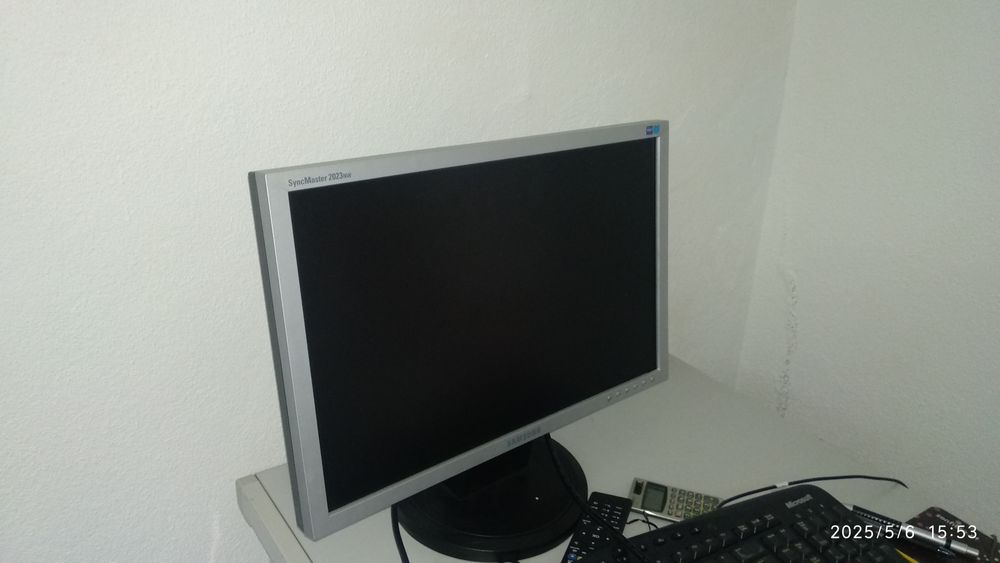 Vendo vários monitores novos e usados ler discrição