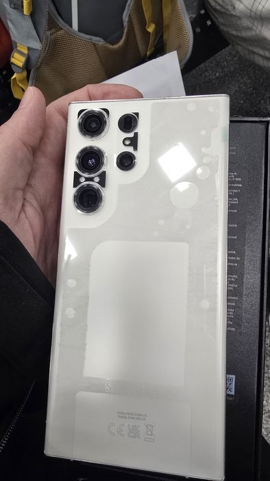 Samsung Galaxy S23 Ultra jak nowy