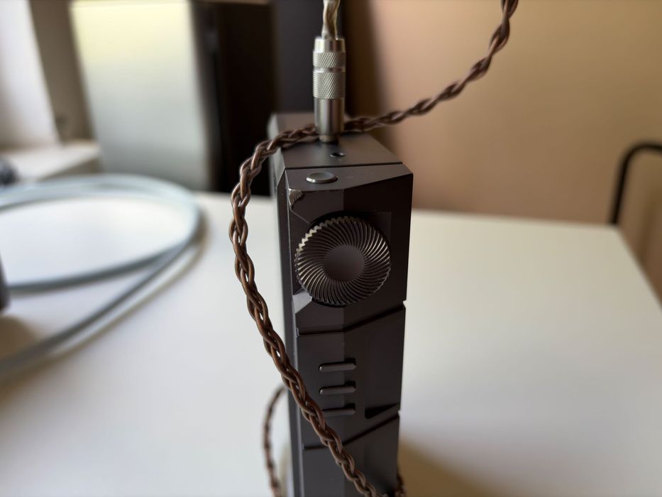 Astell Kern Kann Cube hi-res player dsd flac
