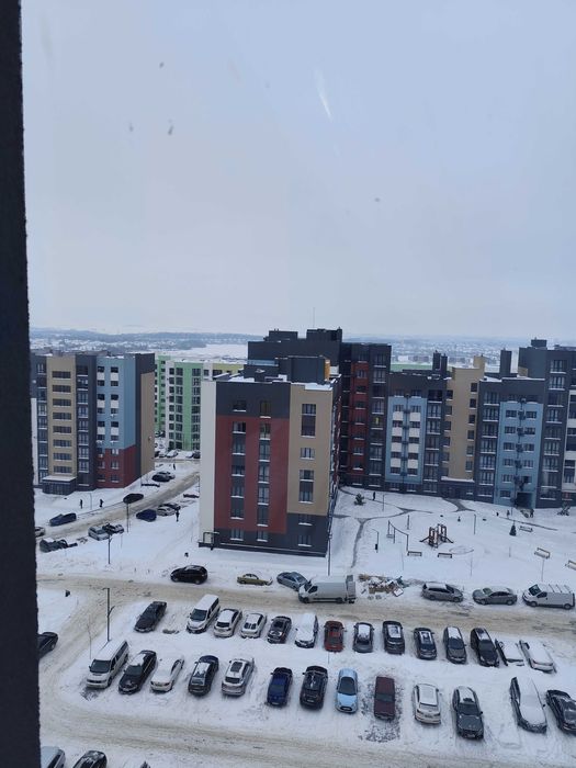 1 кімнатна квартира на Щасливому з ремонтом !