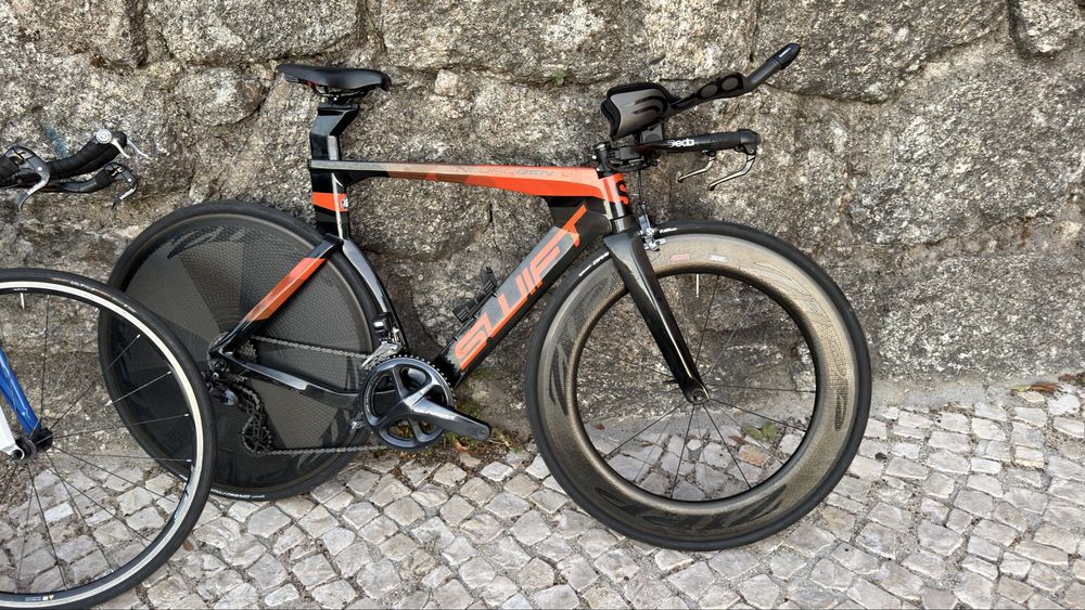 Swift carbon Contra relogio