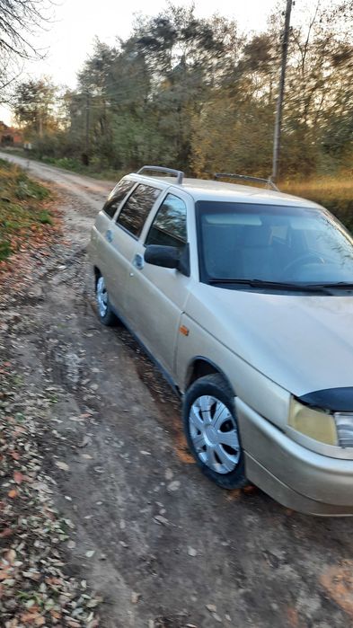 Ваз2111  автомобіль