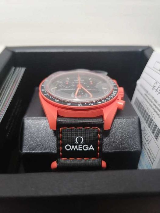 SO33O100 Lava x Omega Swatch Tektoniczny Kodeks
