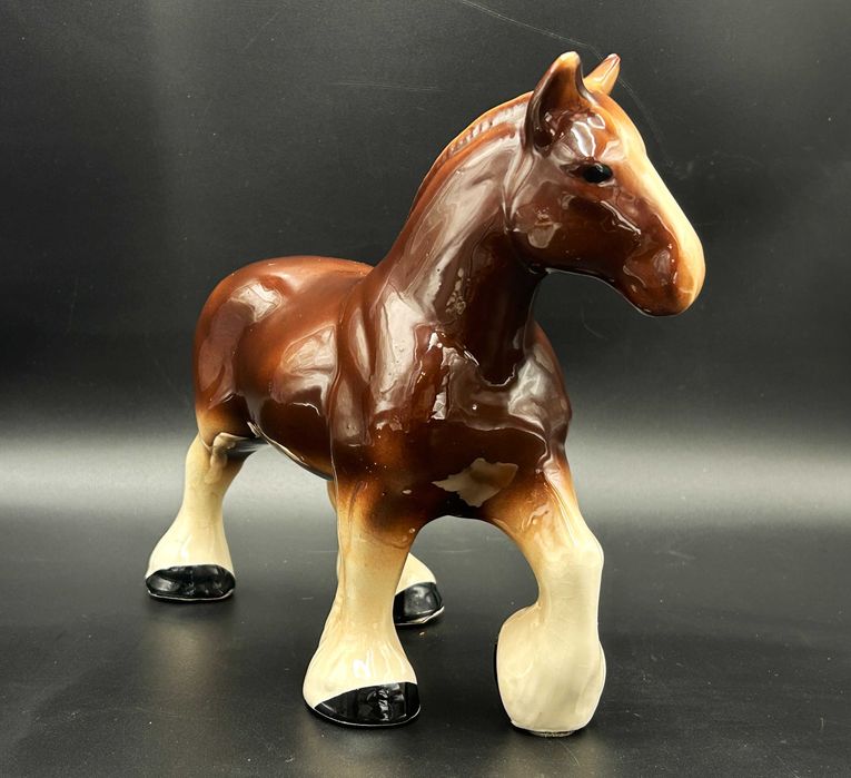 Figurka porcelanowa „Koń rasy Shire” Anglia