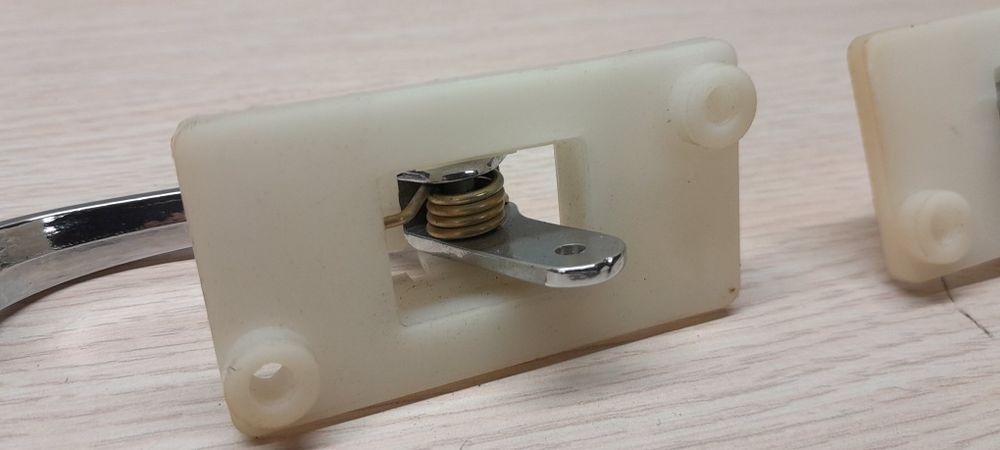 Klamki wewnętrzne FIAT 125P