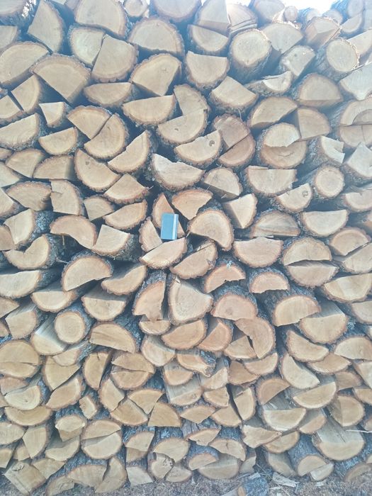 Дрова твердопаливні