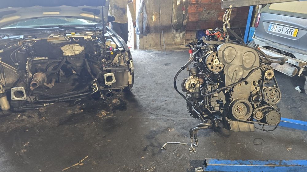 Vendo motor 2.0 tdi  com cabelagem e centralina