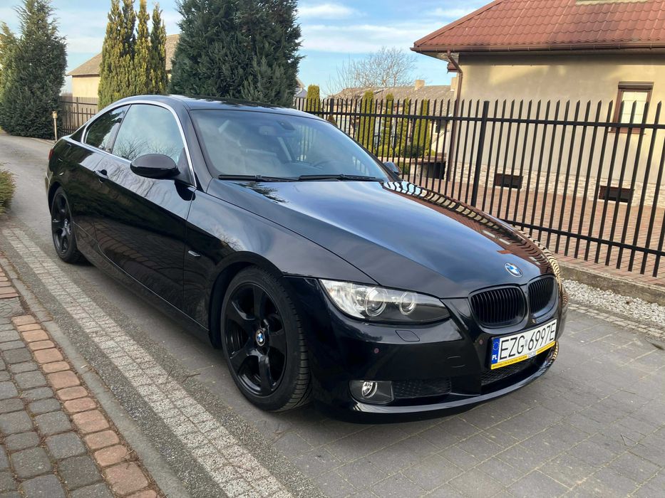 BMW E92 325i Automat | iDrive | Skóra | Full Black | Zadbany | Niemcy