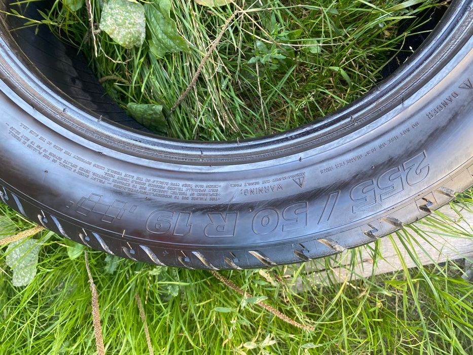 255/50/19 мішелін