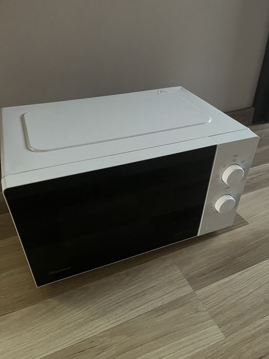 Mikrofalowka Hisense