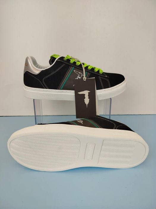 Nowe sneakersy firmy Trussardi