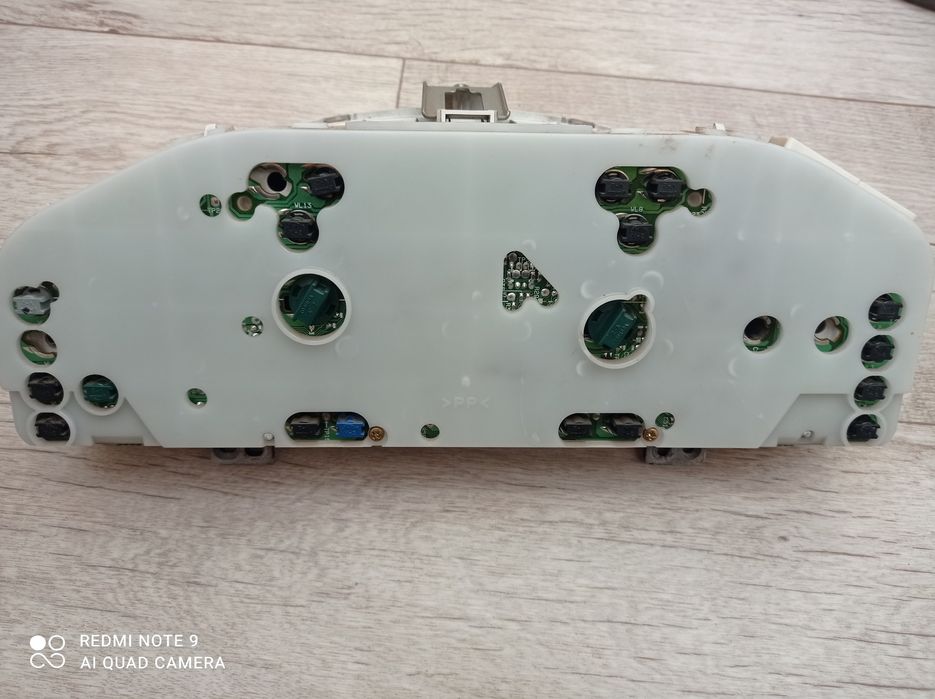 Приборная панель Мазда 626