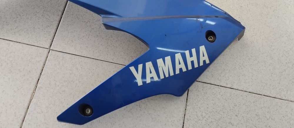 Carenagem direita Yamaha XJ600
