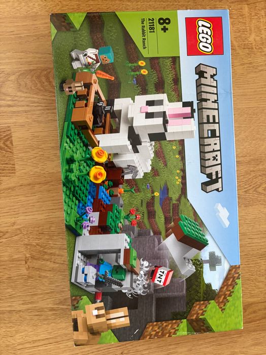 Lego Minecraft 21181 nowe