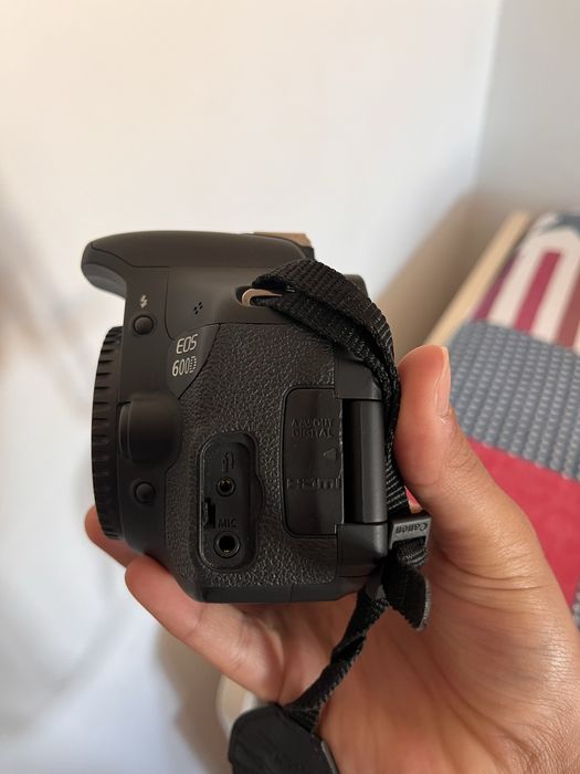CANON EOS 600D *como nova