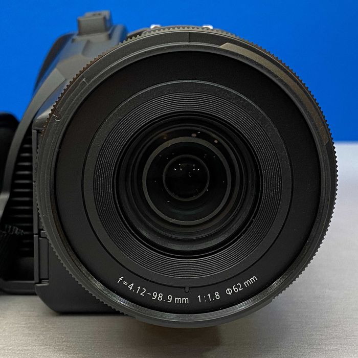 Panasonic HC-X1200 | 4K 60p | 24x Optical Zoom |  3 ANOS DE GARANTIA