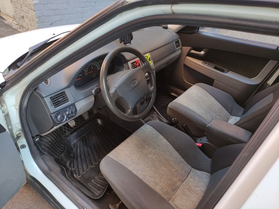 Продам Lada  Priora 2010