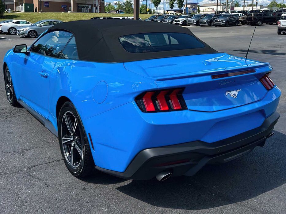 Ford Mustang EcoBoost Premium      2025