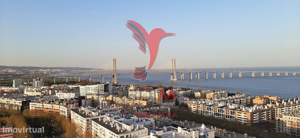 Requintado T1 com vistas deslumbrantes sobre o rio Tejo