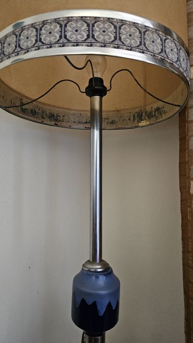 Candeeiro de pé sala