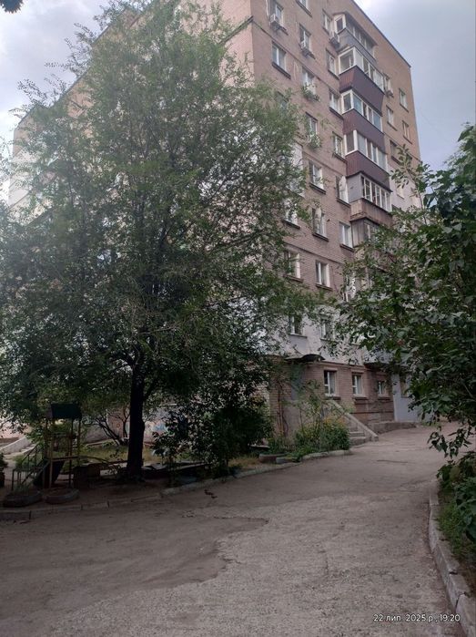 Долгосрочная аренда 3 х комн квартиры  низ пр.Мазепы