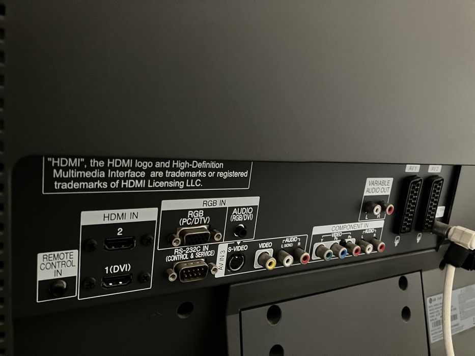 Televisor LG LCD 37 polegadas