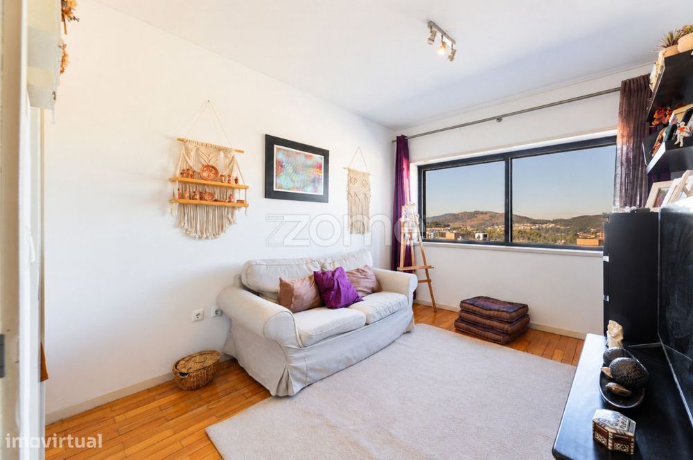 Apartamento T4 com 189m2 em Maximinos - Braga