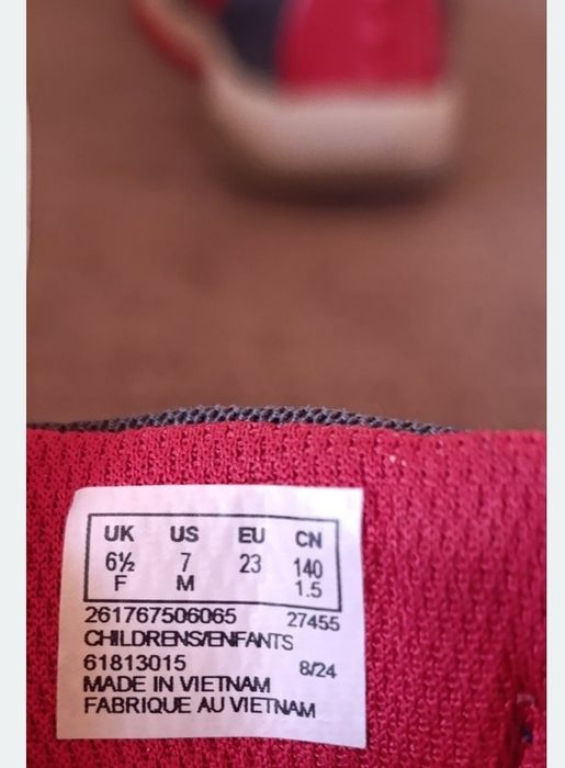 Кросівки шкіряні Clarks 22 розмір, устілка 14 см