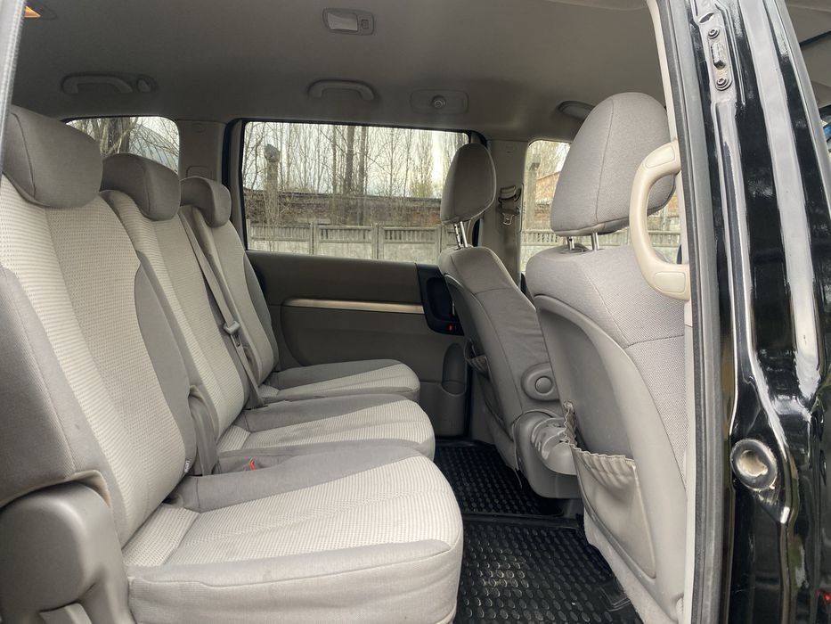 KIA Carnival 2012