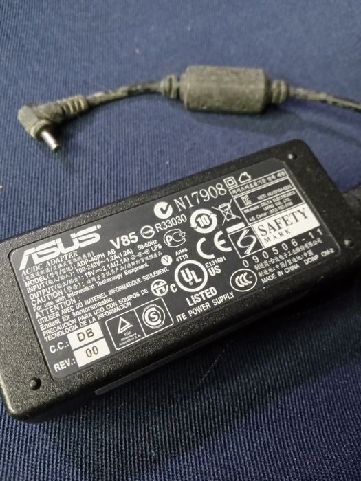 Блок живлення Asus моделі ADP-40PH AB