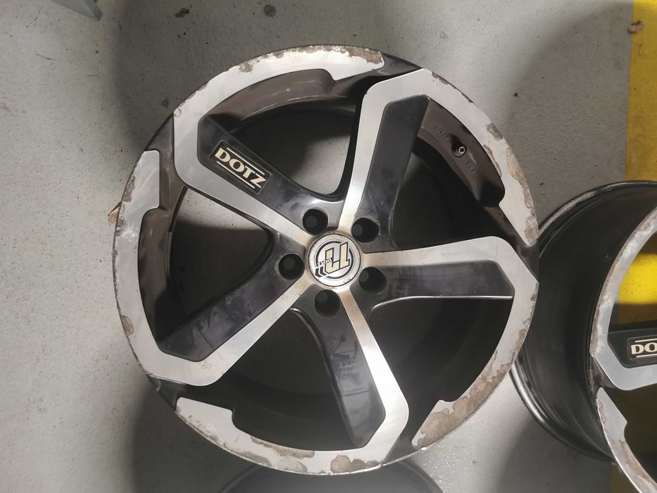 Dotz Hanzo 17` 5x100 golf, seat, audi