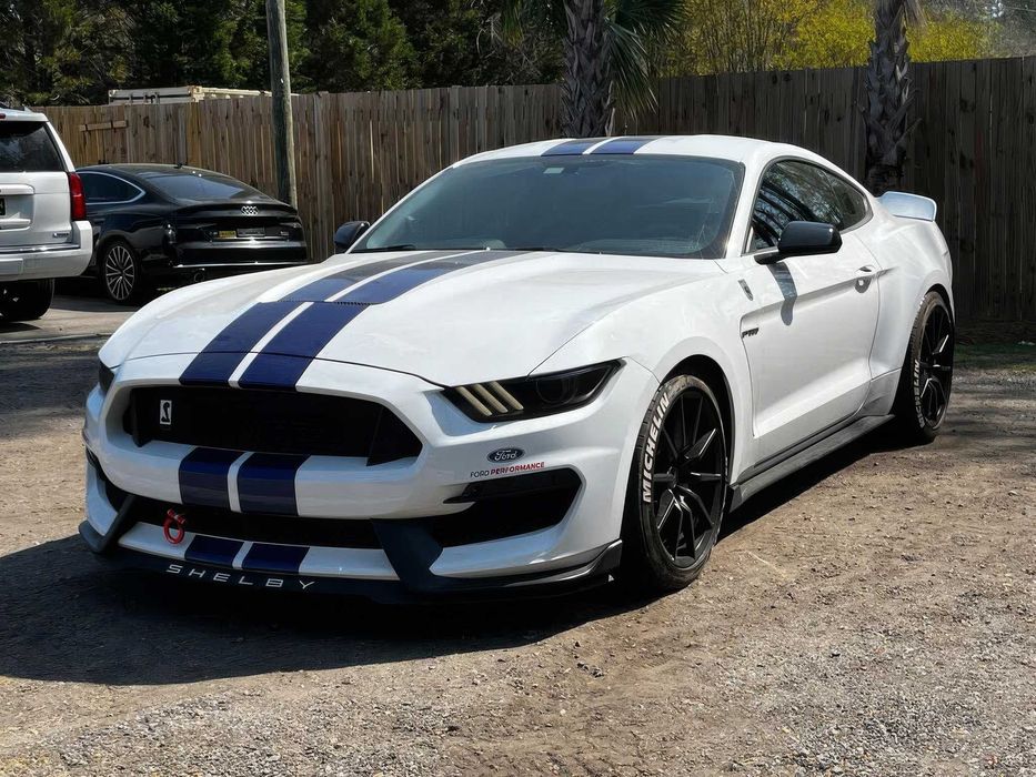 Ford Mustang Shelby GT350      2016